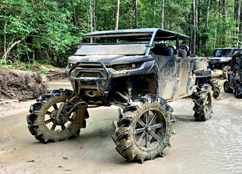 lifted can am defender